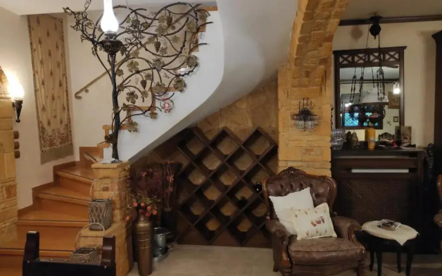 British Wood 'n Stone House