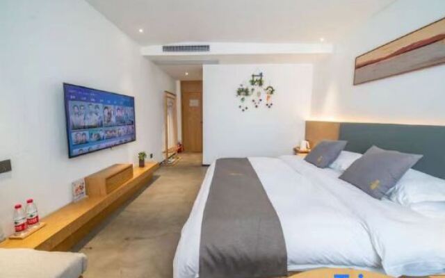 Mount Wudang Angelica home stay