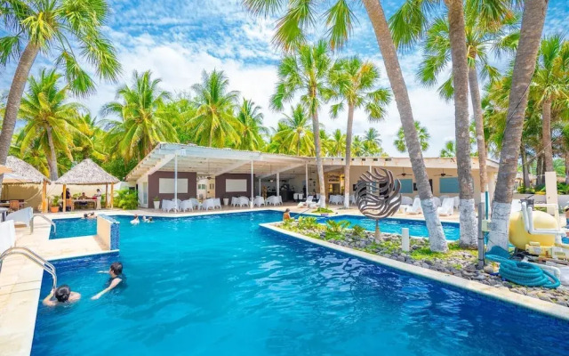 Izalco Hotel & Beach Resort