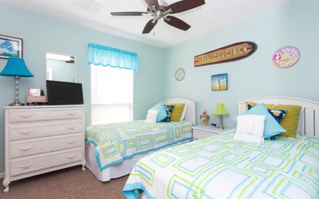 Sea Place 11208