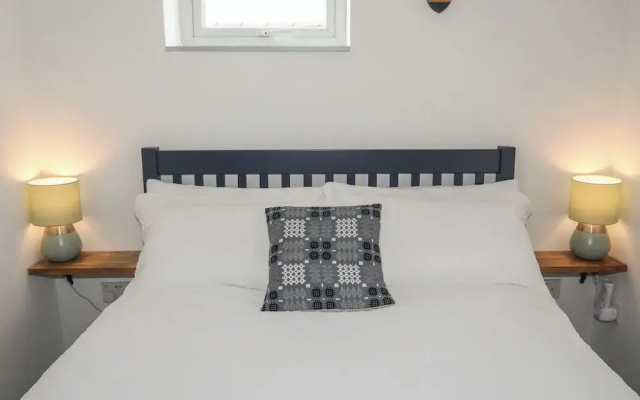 Fron Heulog Cottage