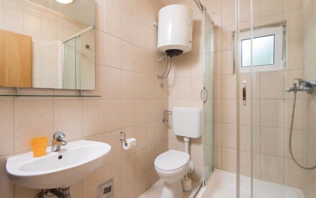 Amazing Home in Kuciste With Sauna, Wifi and 9 Bedrooms