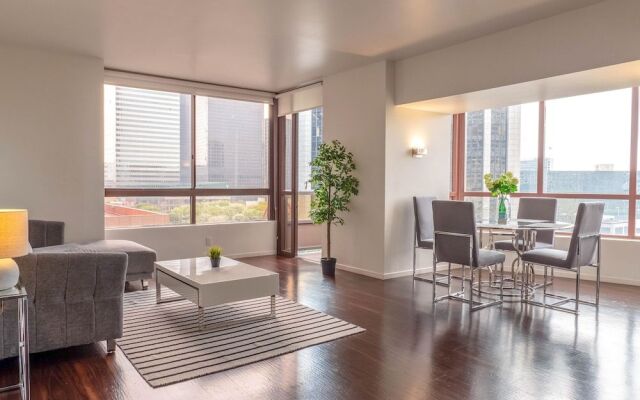 Downtown Luxury Condos by Barsala