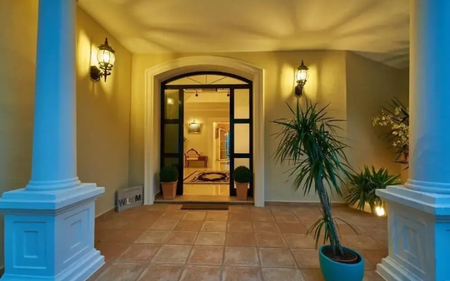 Luxury Villa With Pool and Spectacular View in Javea