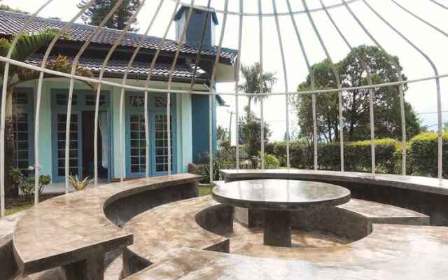 Villa Airis - Blooming Dreams Come True