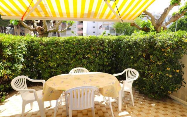 Appartement Le Grau-du-Roi, 2 pièces, 4 personnes - FR-1-307-187