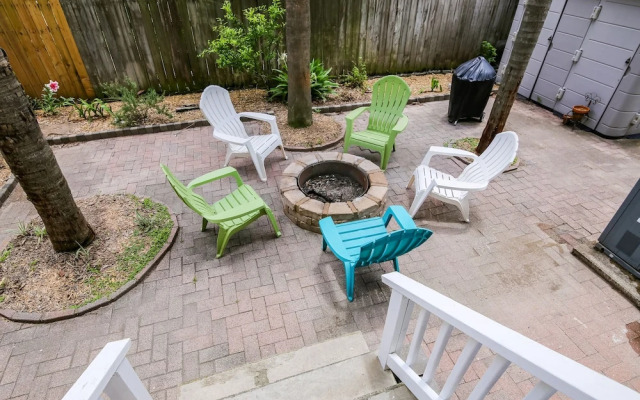 Ellie's Island Retreat