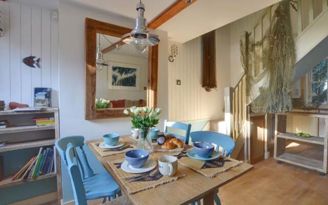 Modern Holiday Home in Hastings Kent With Garden