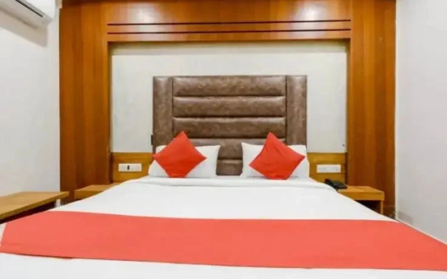 Hotel Safari Inn by OYO Rooms