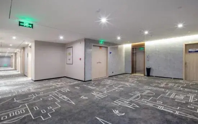 Yeste Hotel (Beihai Hepu High-speed Railway Station)