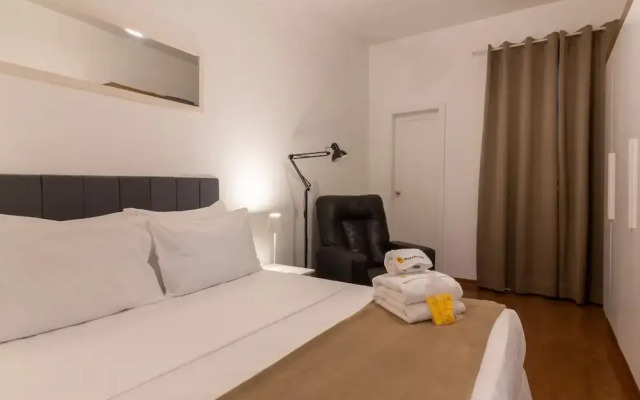Refuge in Copacabana for two Nsc1011