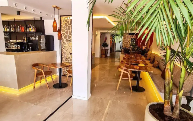 S´Estancia Suites