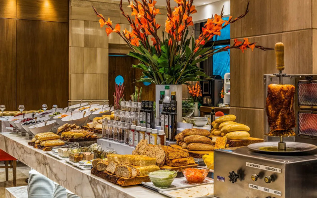 NH Collection Bogotá Teleport Royal