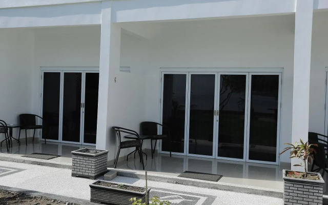 Silver Fern Beach Retreat