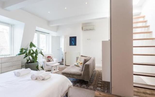 House of Arts – City Centre Apartment