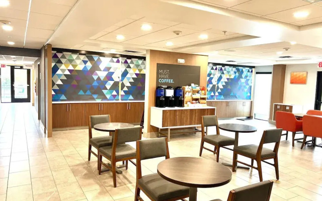 Holiday Inn Express Madison