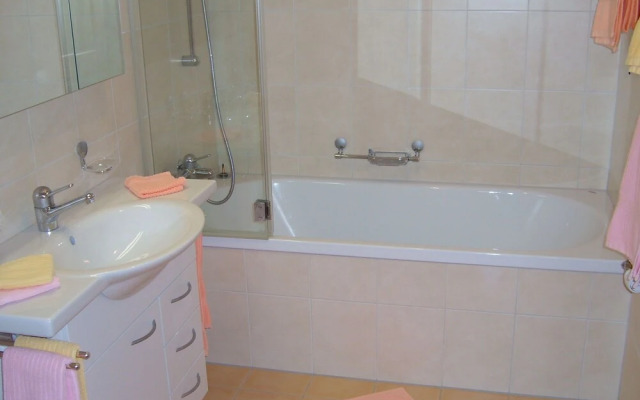 Apartment in Betten With Balcony,ski Storage,garden, Heating