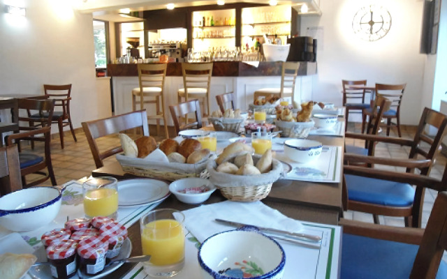 Logis Hôtel Vannes Nord Le Clos des Hortensias