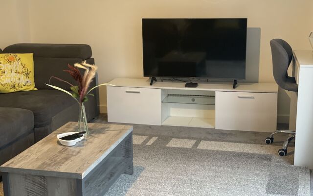 Impeccable 3-bed House in Northampton