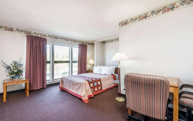 Super 8 by Wyndham Du Quoin