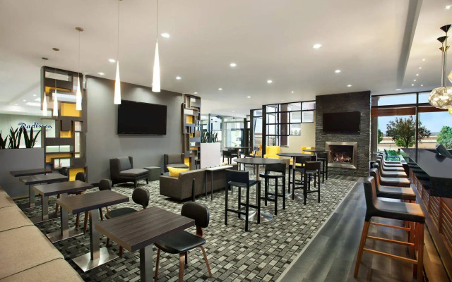 Radisson Hotel Denver - Aurora