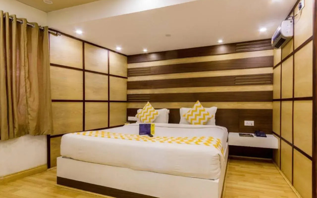 Fabhotel Sholas Residency I