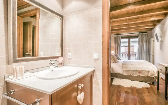 Apt Val de Ruda Luxe 11 by Feelfree