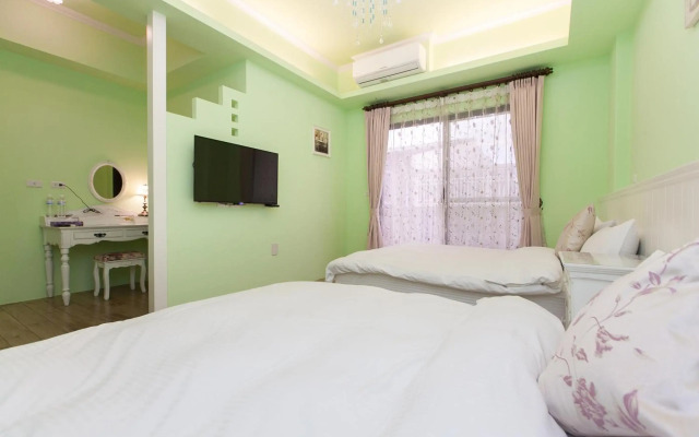 Iris Guest House