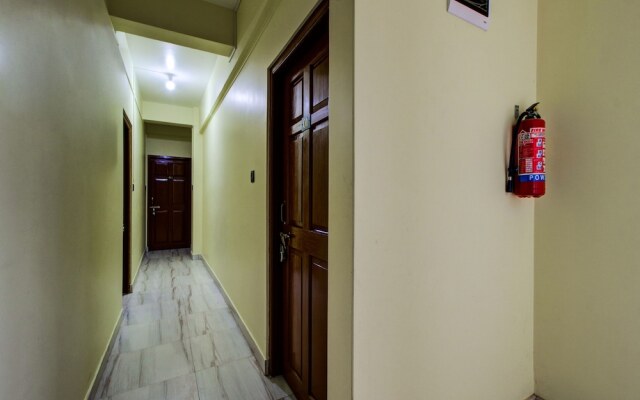 OYO 11935 White Cloud Guest House
