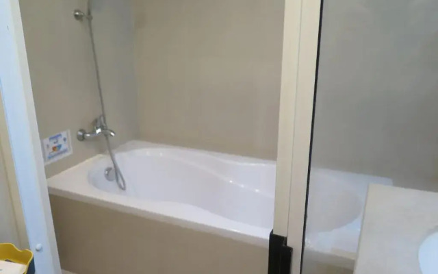 7c-short-term Rental Allowed-2brs Downtown Bangkok