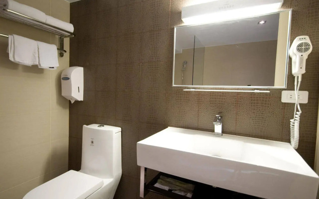 The Riverside Hotel Esthetics