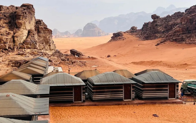Sand star camp