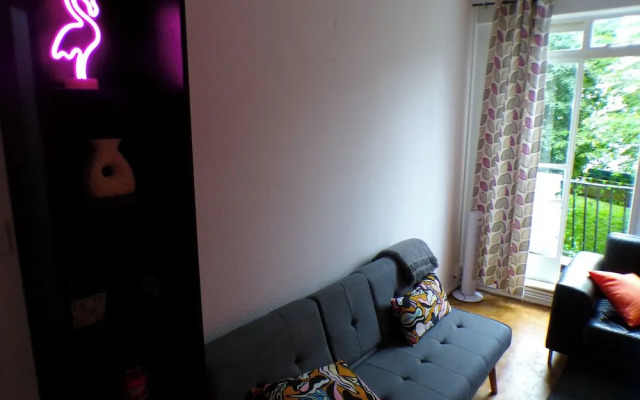 Apartmentsleeps7-paddington-balcony-bbq-ac