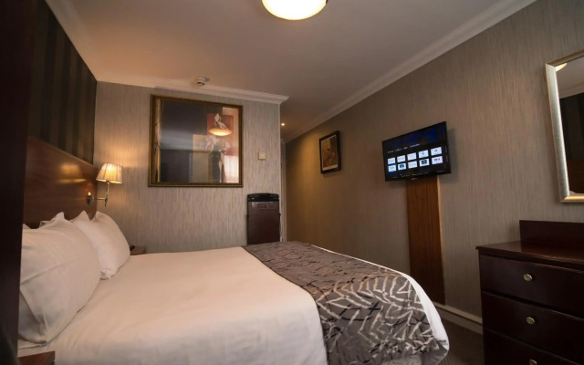 The Palace Hotel