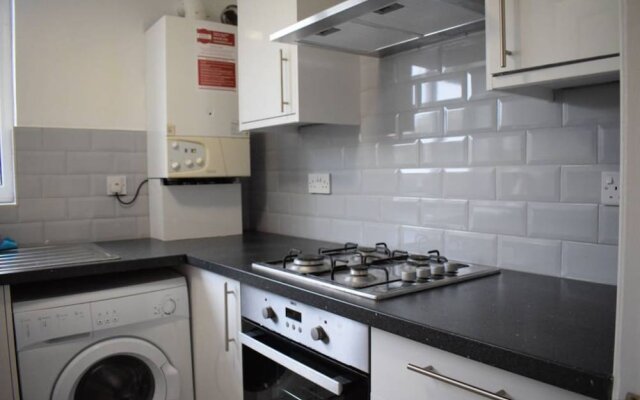 Bright 2 Bedroom Flat in East Dulwich