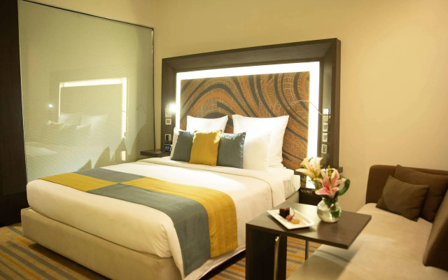 Novotel Kolkata Hotel & Residences Hotel