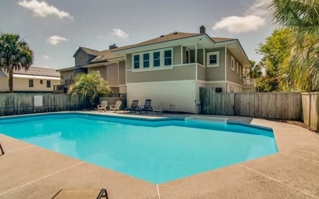 Ocean Boulevard 511 by RedAwning