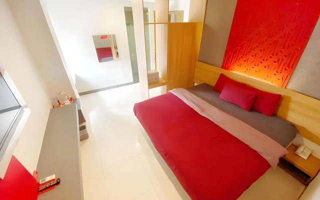 Tickle Hotel