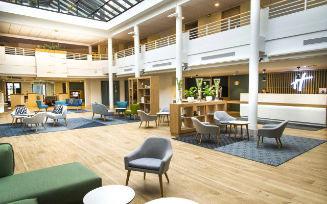 Holiday Inn Calais-Coquelles by IHG