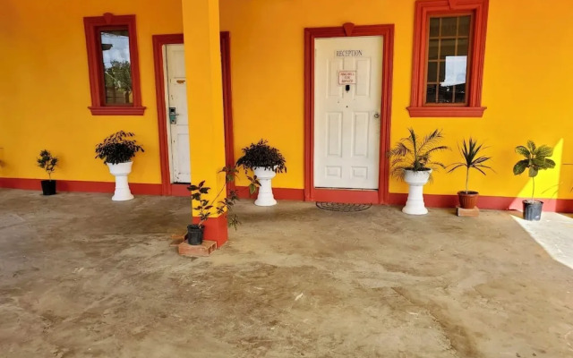 Studio 27 Inn