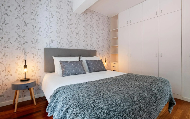 Pereira Place - The Dream