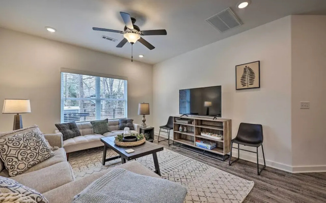 Newly Built Bella Vista Home Near Lakes