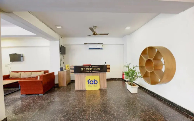 Fabhotel Log Inn Stay
