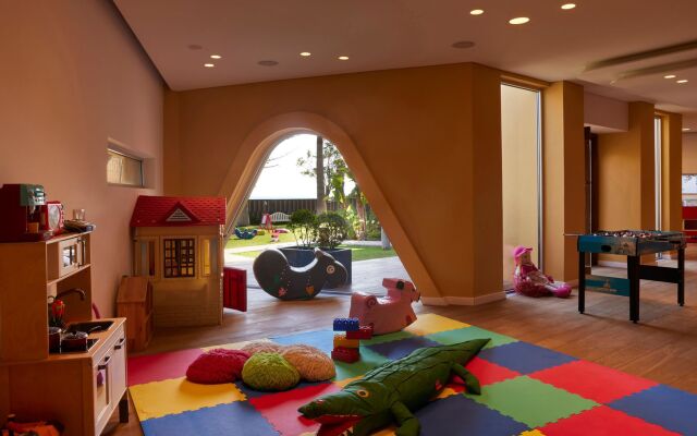 Mediterranean Beach Hotel