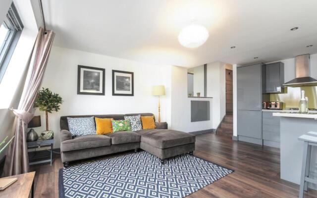 The Penthouses, 8 Albion Mews