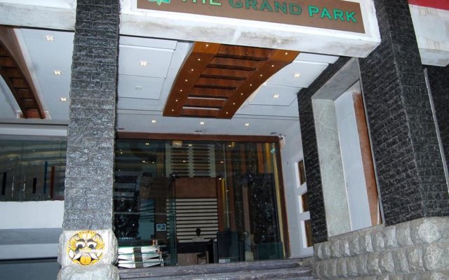 The Grand Park Hotel