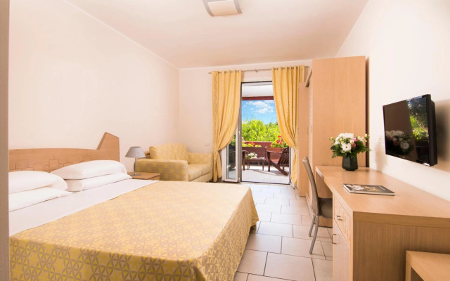 Ethra Reserve - Calanè 4*