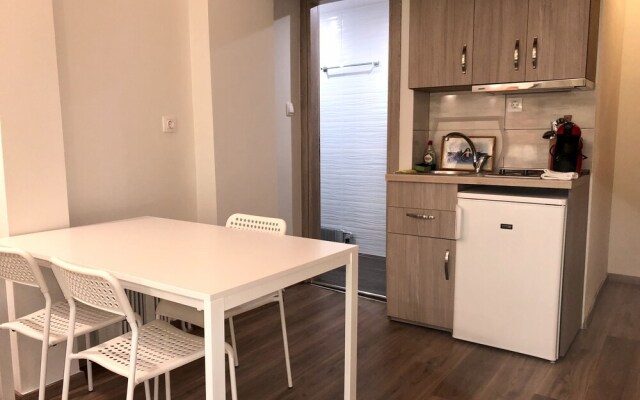 Egnatia Street Vintage Studio