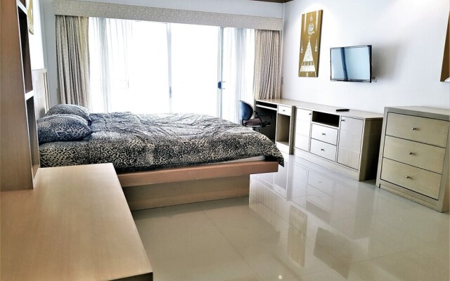 Sea View Corner Condo Jomtien