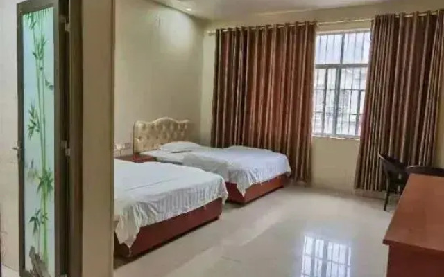 Fuyuan Business Hotel